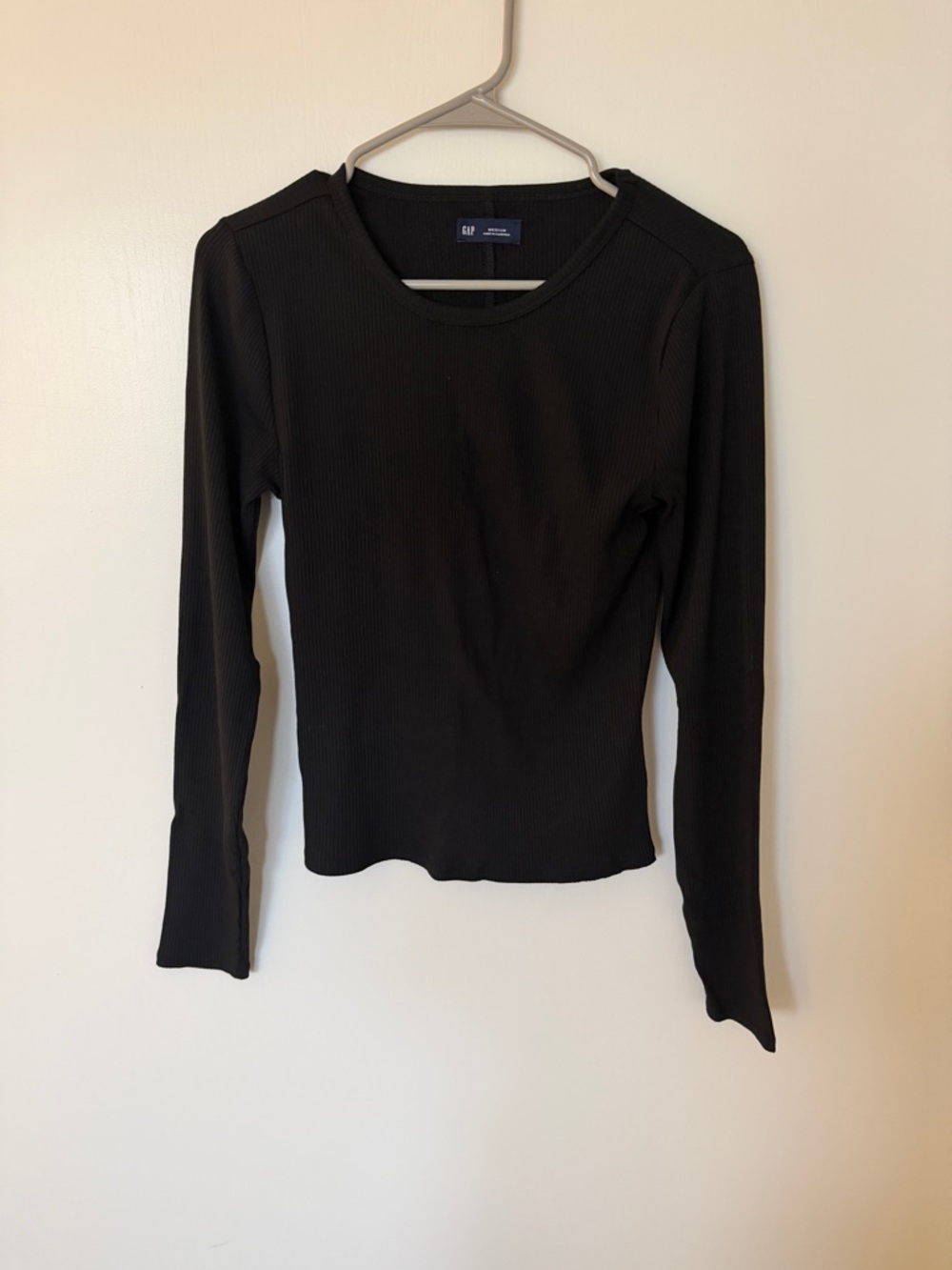 Women’s Black Gap Long Sleeve